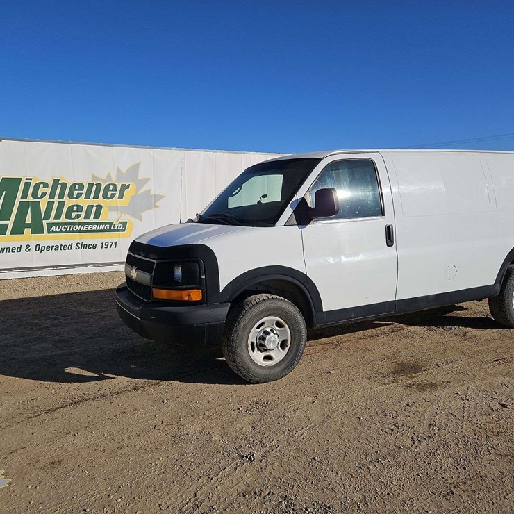 2010 CARGO EXPRESS