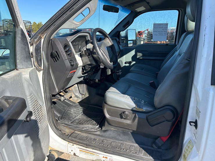 2011-ford-f450-image-12