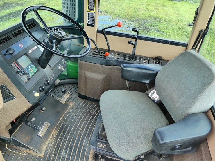 john-deere-8560-image-10