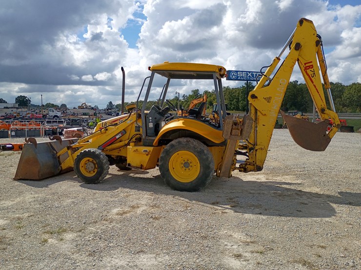 new-holland-lb75-image-5