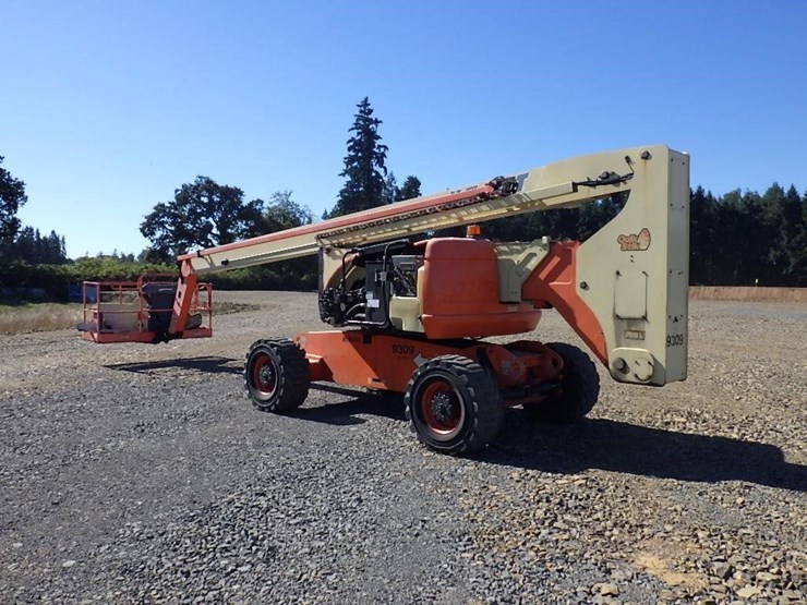 2013-jlg-800a-image-7