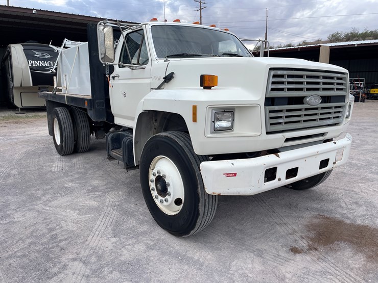 1994-ford-f700-image-3