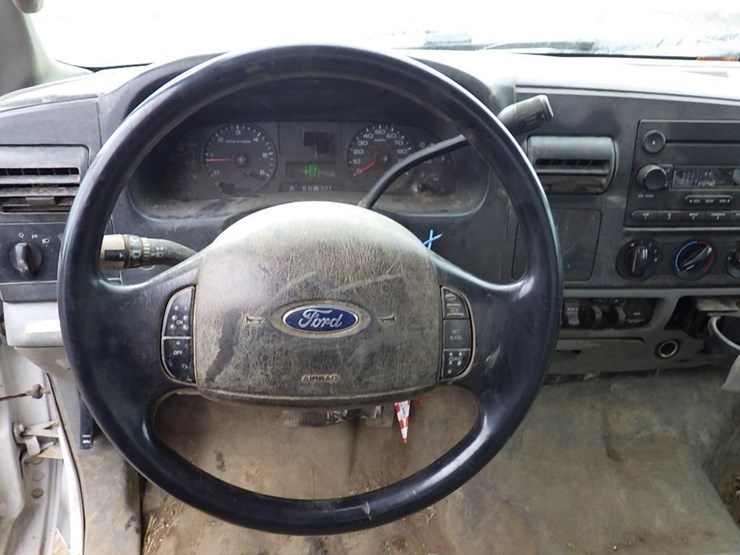 2006-ford-f350-image-24