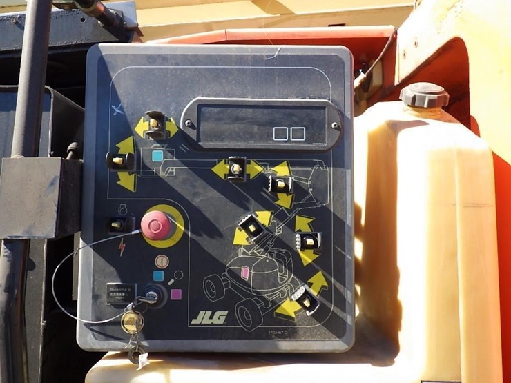 2013-jlg-800a-image-21