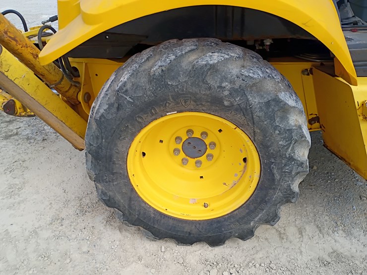 new-holland-lb75-image-128