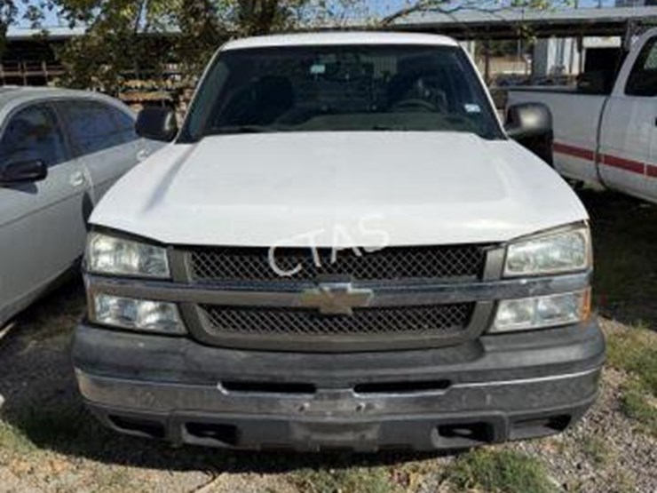 2006-chevrolet-silverado-image-2