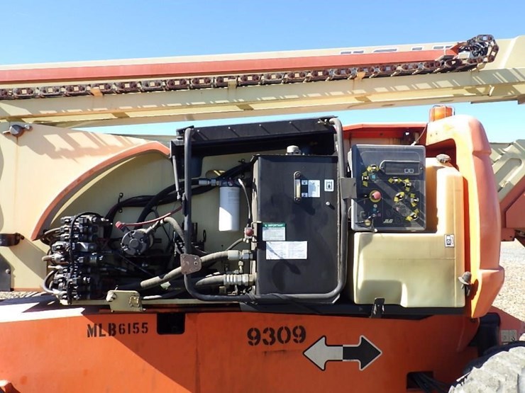 2013-jlg-800a-image-20
