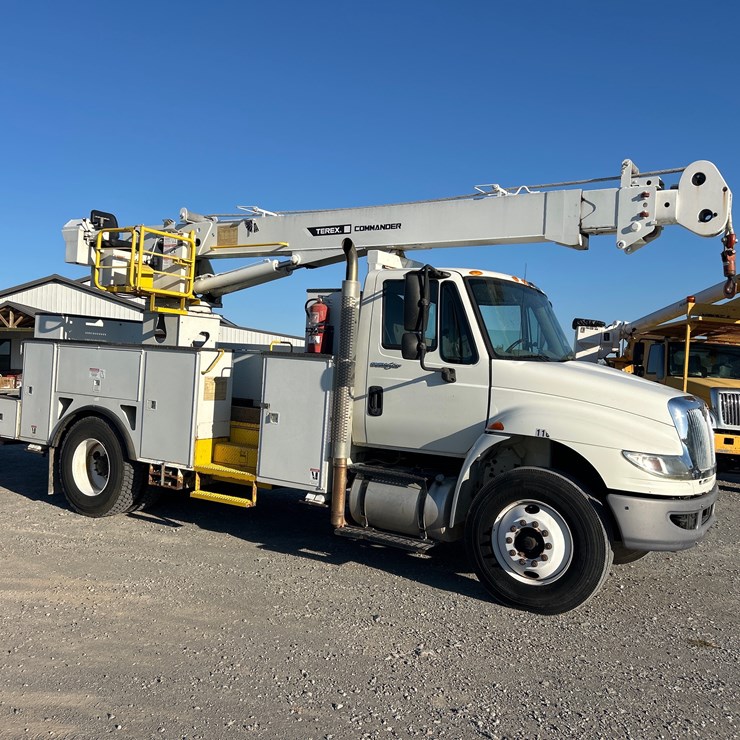 2012 INTERNATIONAL DURASTAR 4300