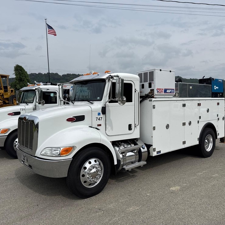 2019 PETERBILT 337