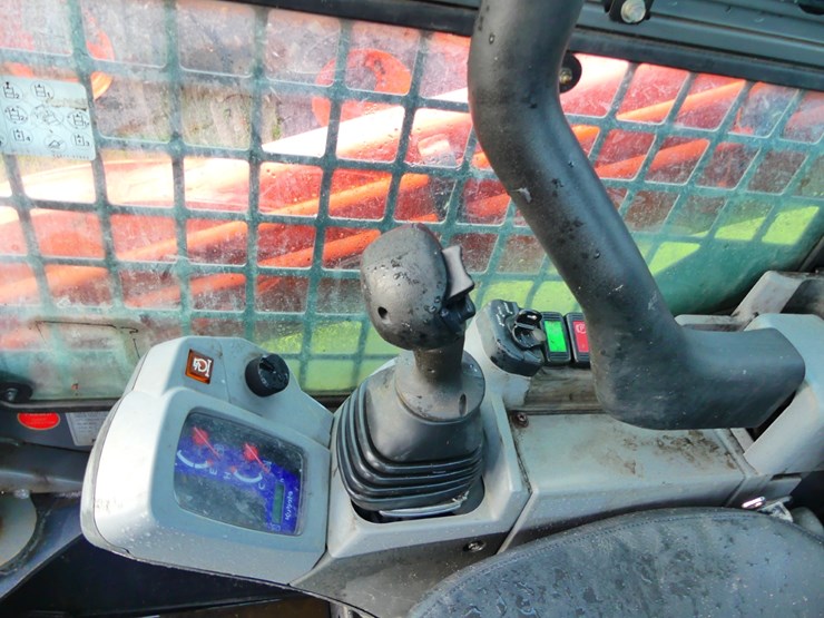 kubota-svl75-2-image-13
