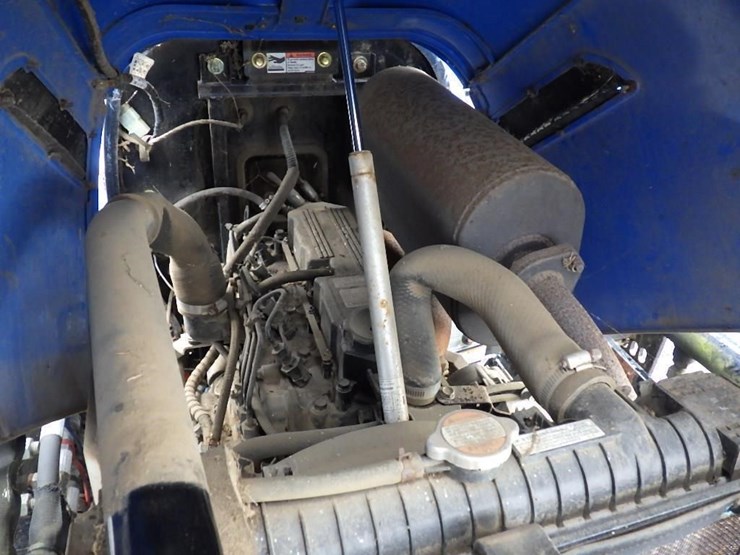new-holland-boomer-30-image-12