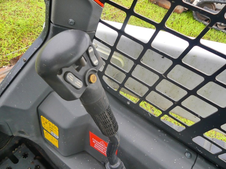 2022-bobcat-t66-image-12