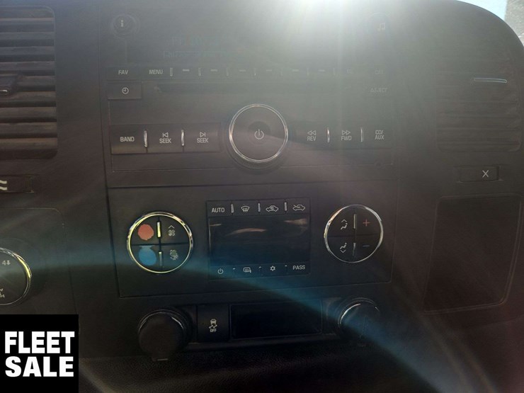 2014-gmc-sierra-3500hd-image-8