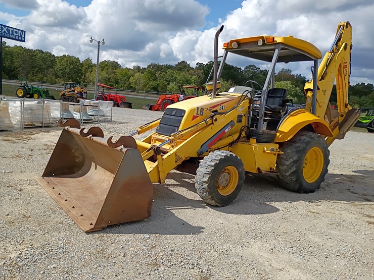 new-holland-lb75-image-2