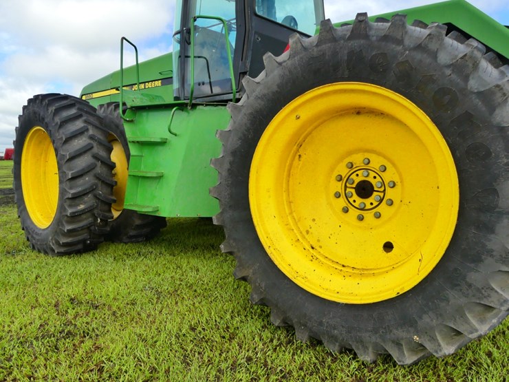 john-deere-8560-image-7