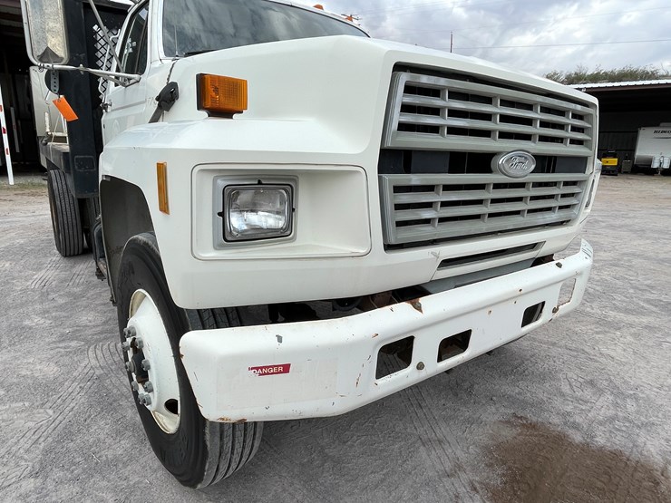 1994-ford-f700-image-24