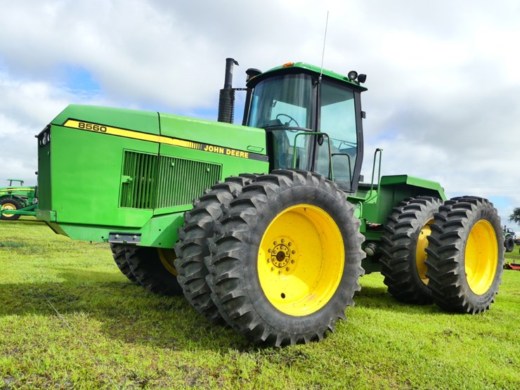 john-deere-8560-image-1