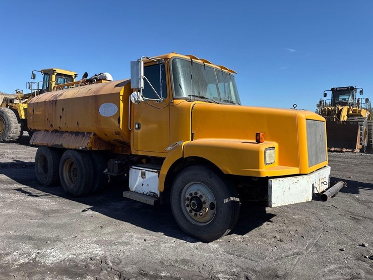 volvo-vn-image-7