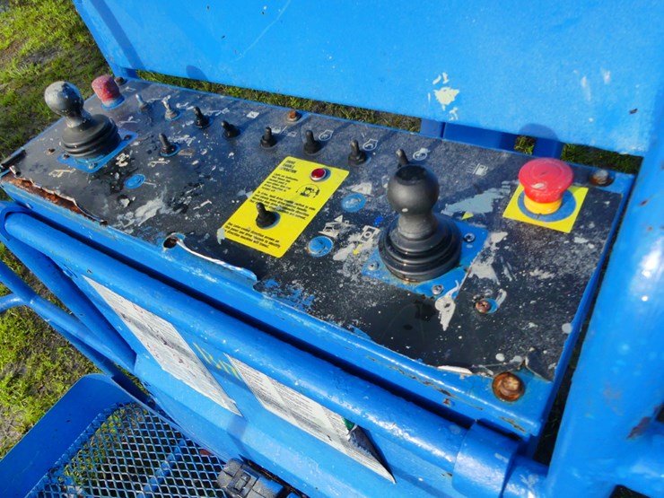2004-genie-s45-image-17