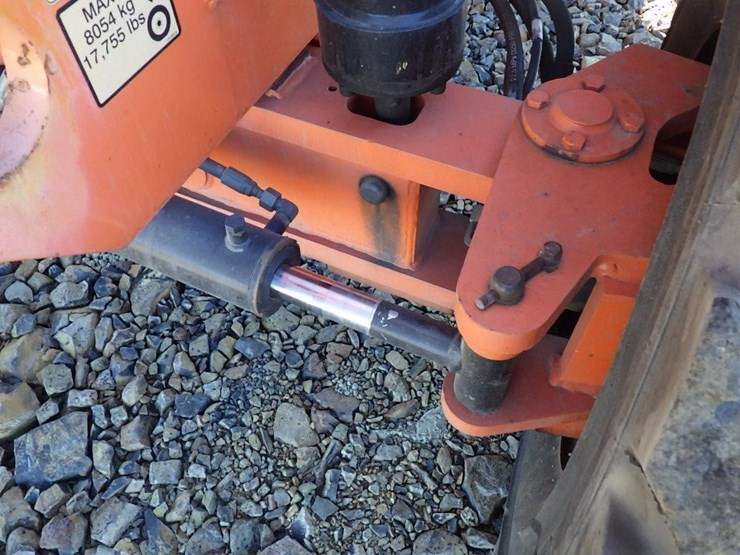 2013-jlg-800a-image-15