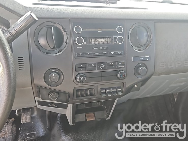 2011-ford-f350-image-23
