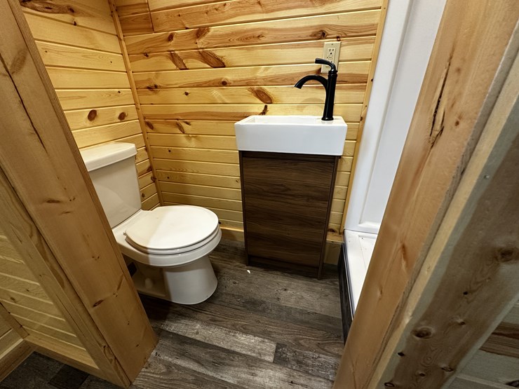 #1703-•-fully-finished-portable-cabin-image-68