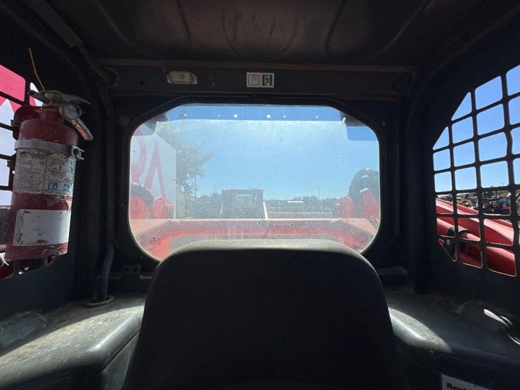 kubota-svl75-2-image-33