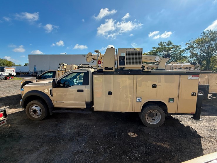 2019-ford-f550-xl-image-7