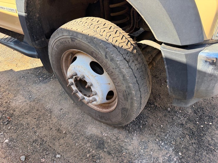 2019-ford-f550-xl-image-23