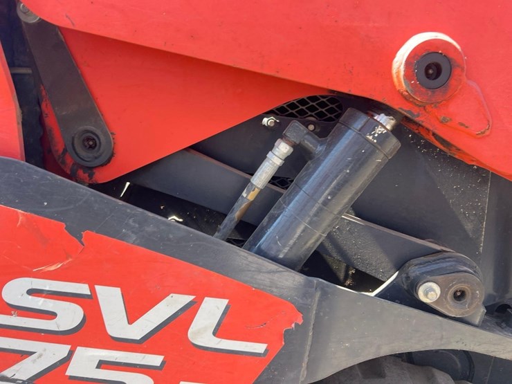 2019-kubota-svl75-2-image-17