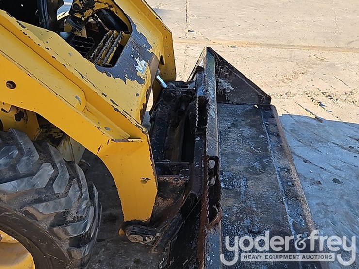 2019-caterpillar-262d-image-9