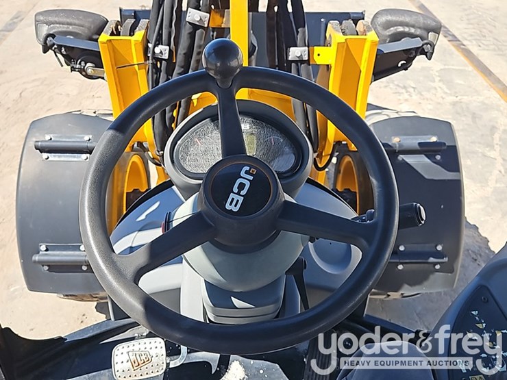 2023-jcb-407-image-31