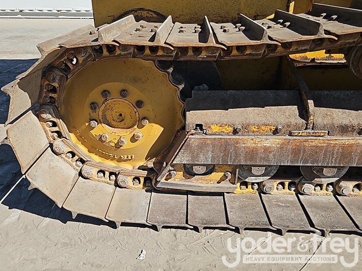 2015-deere-450j-image-9