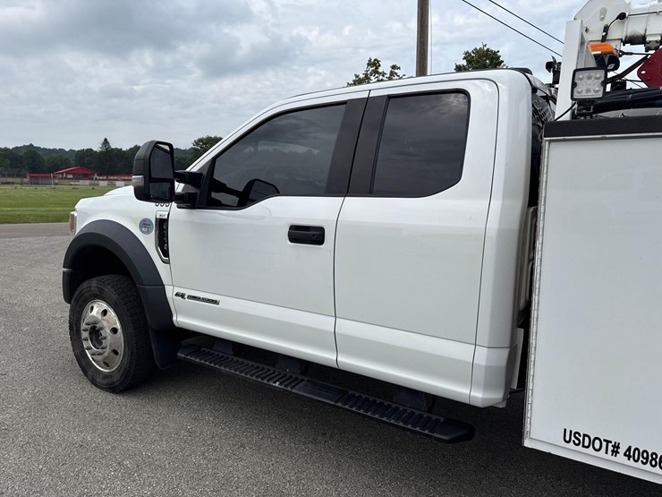 2022-ford-f550-xlt-image-15