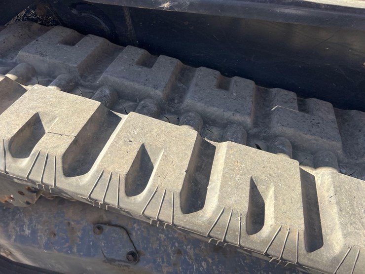 2019-kubota-svl75-2-image-16