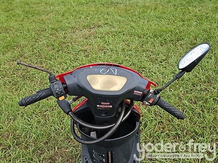 raz-scooter-(non-runner)-image-8