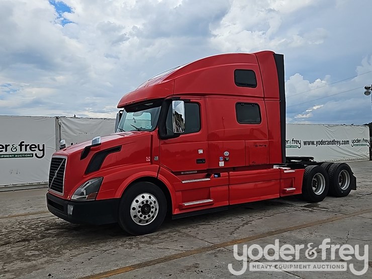 2016-volvo-vnl-image-1