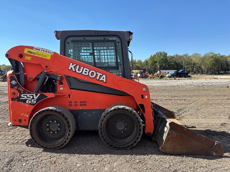 kubota-ssv65-image-5