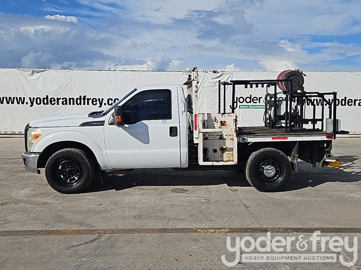 2011-ford-f350-image-3