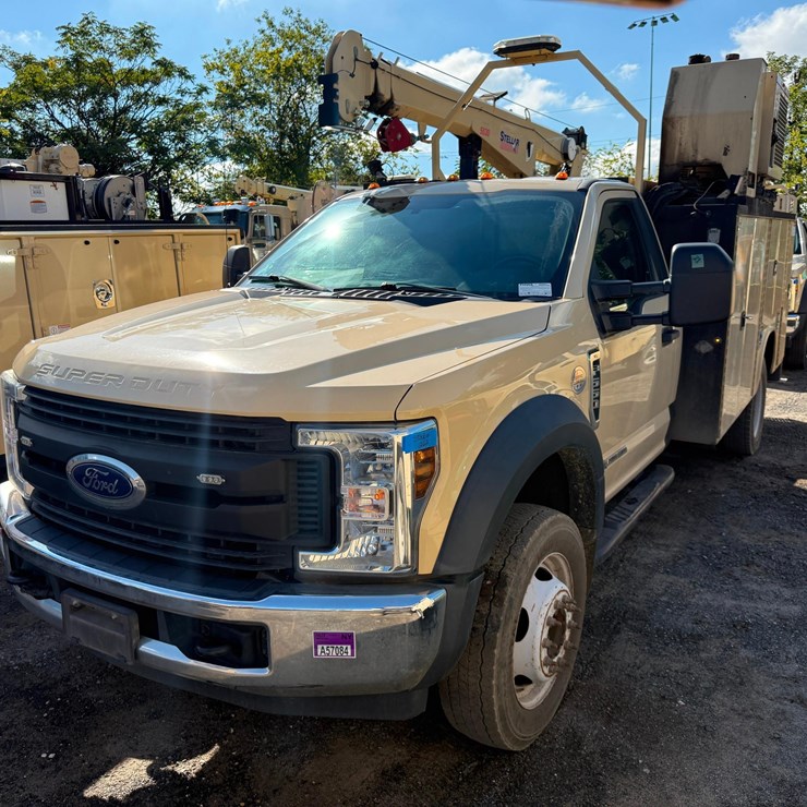 2019 FORD F550 XL