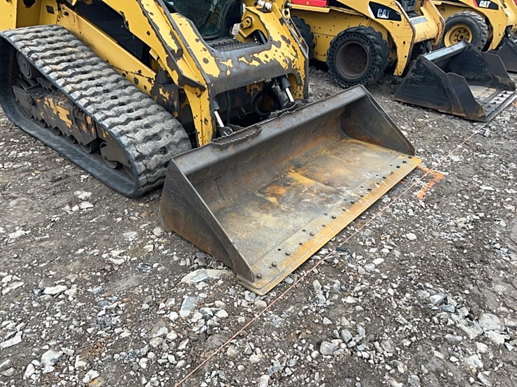 2018-caterpillar-279d-image-2