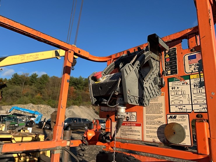 jlg-2630es-image-9