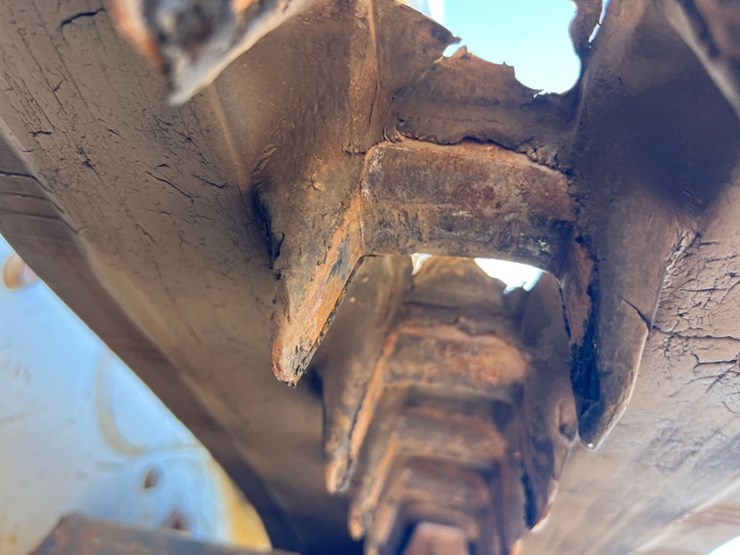 2019-bobcat-t590-image-12