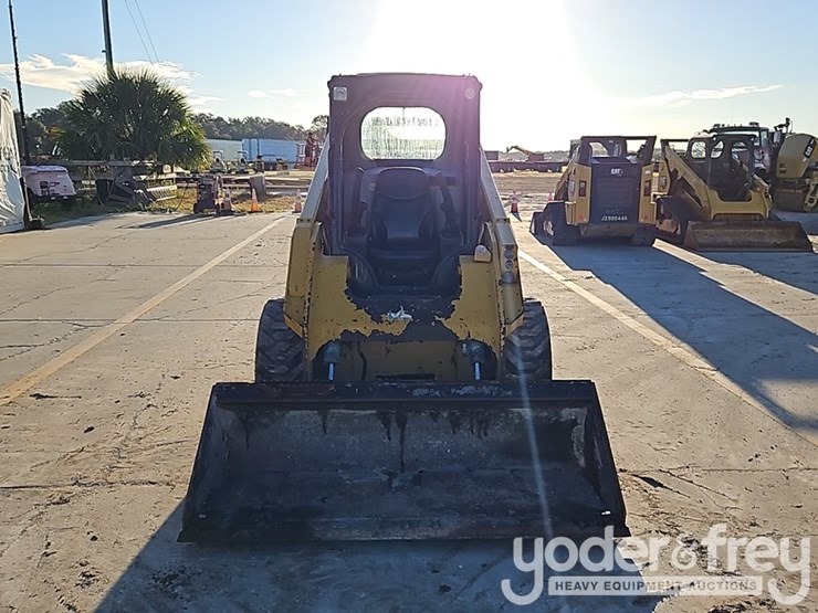 2019-caterpillar-262d-image-10
