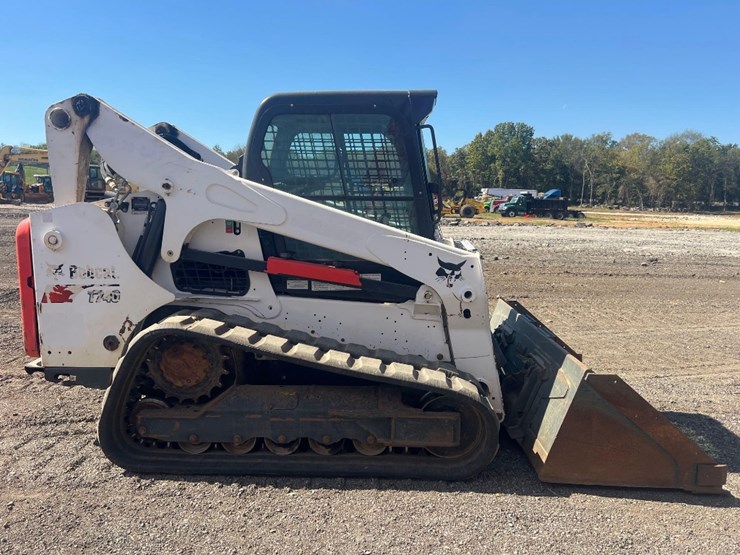 2021-bobcat-t740-image-5