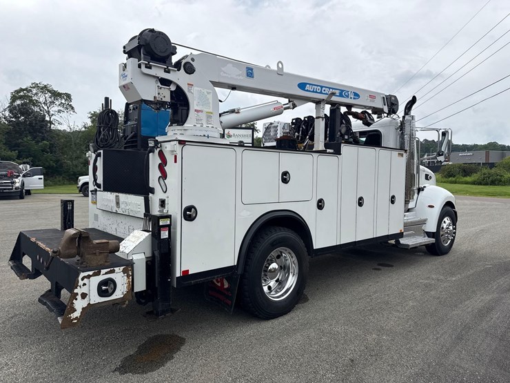 2018-peterbilt-337-image-5