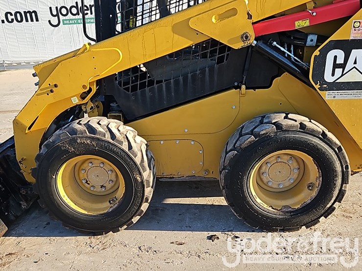 2019-caterpillar-262d-image-13