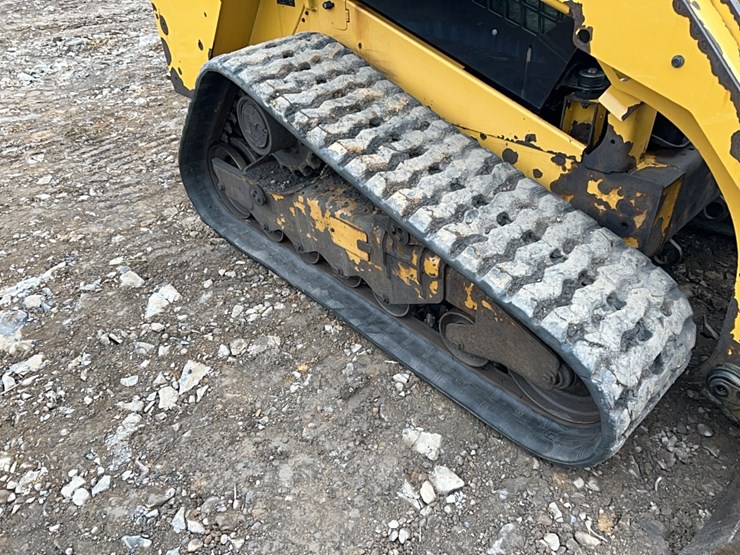 2018-caterpillar-279d-image-3