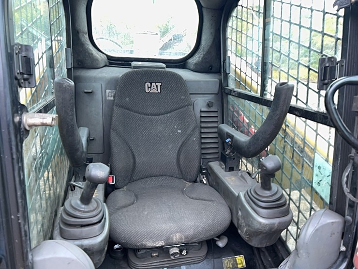 2018-caterpillar-279d-image-18