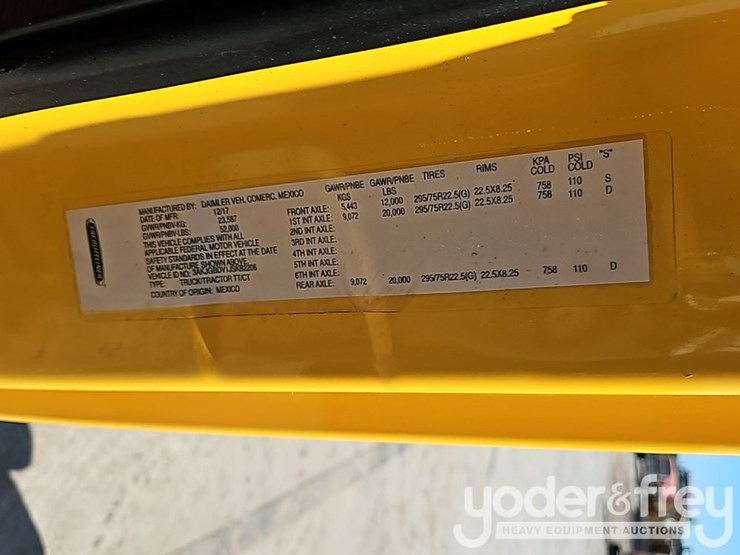 2018-freightliner-cascadia-113-image-39